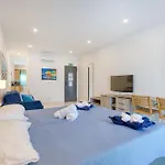 Stylish In Bay Square 3 * St. Paul's Bay