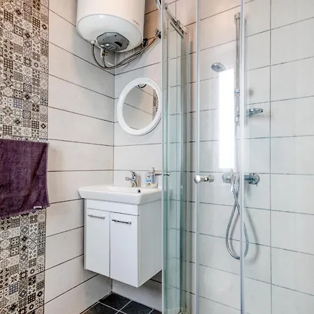 Stylish In Bay Square 3 Appartement *