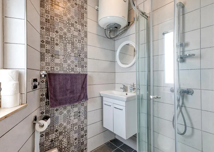 Apartman Stylish In Bay Square 3