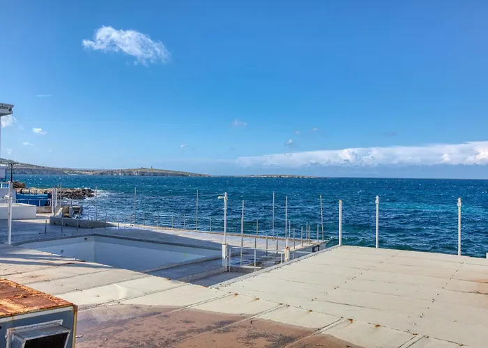 Stylish In Bay Square 3