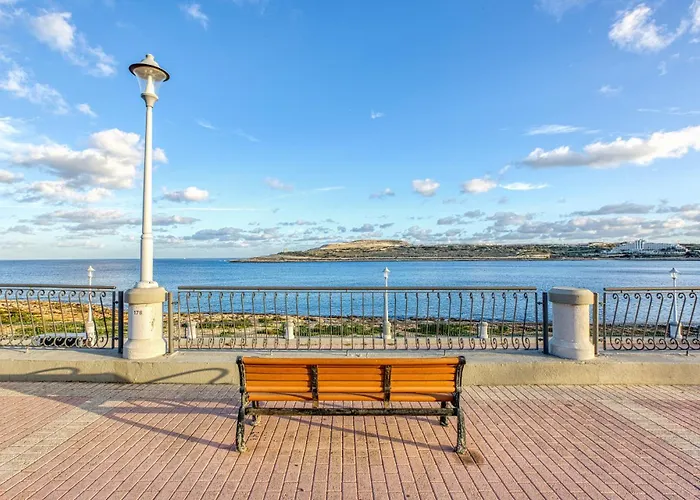 Stylish In Bay Square 3