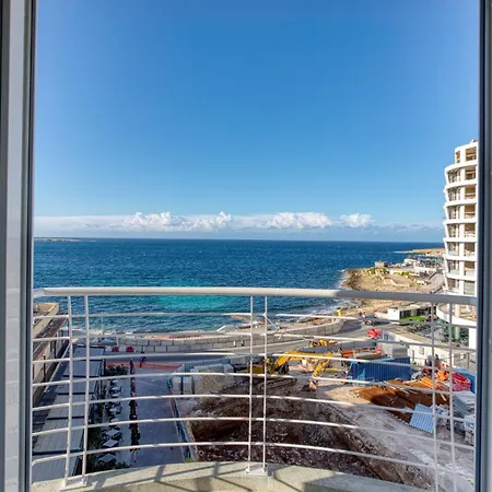 Stylish In Bay Square 3