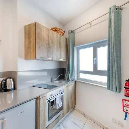 Stylish In Bay Square 3 公寓