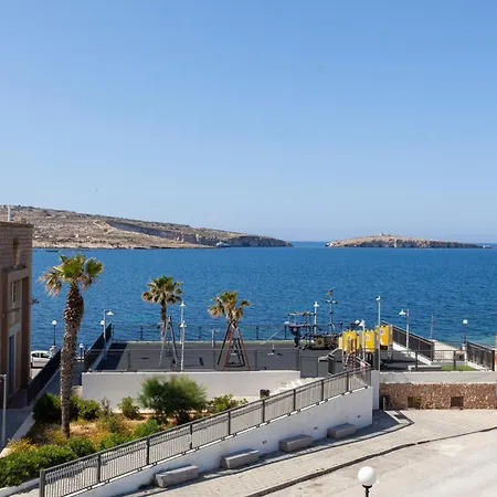 Stylish In Bay Square 3